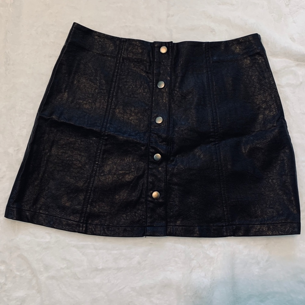 Forever 21 black leather button skirt -never worn